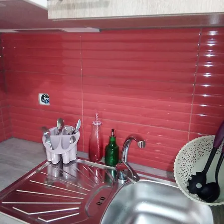 Konstantinos * Olympiakí Aktí