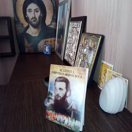 Konstantinos * Olympiakí Aktí