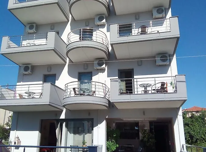 Konstantinos * Olympiakí Aktí