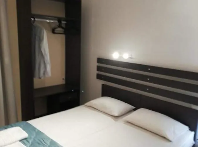 公寓 Konstantinos Olympiakí Aktí