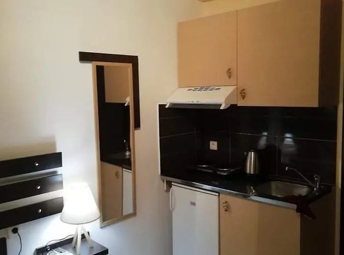 公寓 Konstantinos *