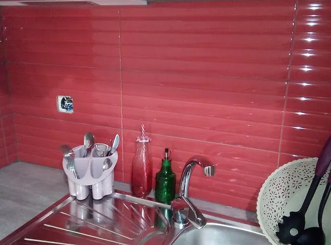 Konstantinos * Olympiakí Aktí